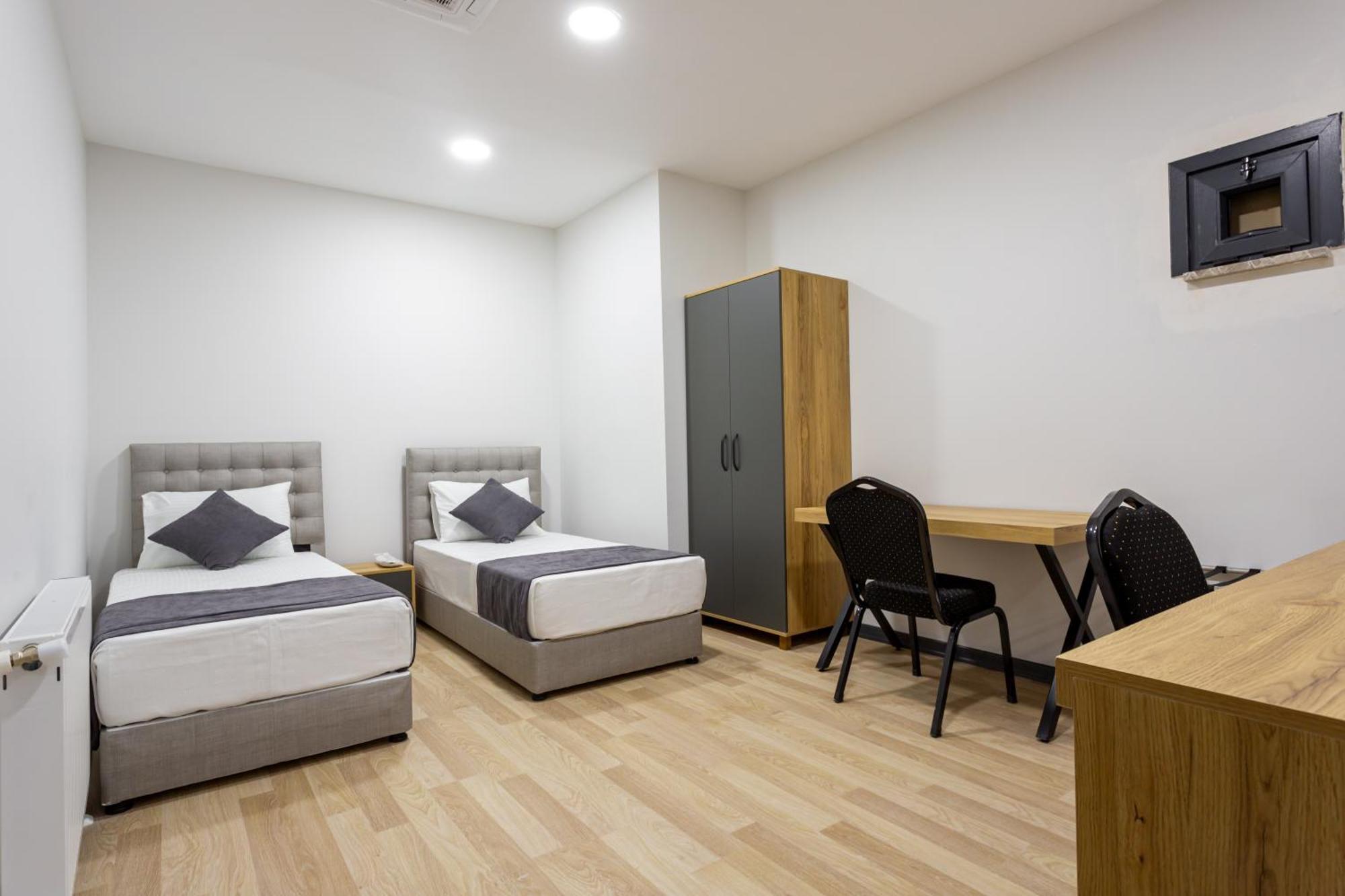 Atm Suit Otel Истанбул Екстериор снимка