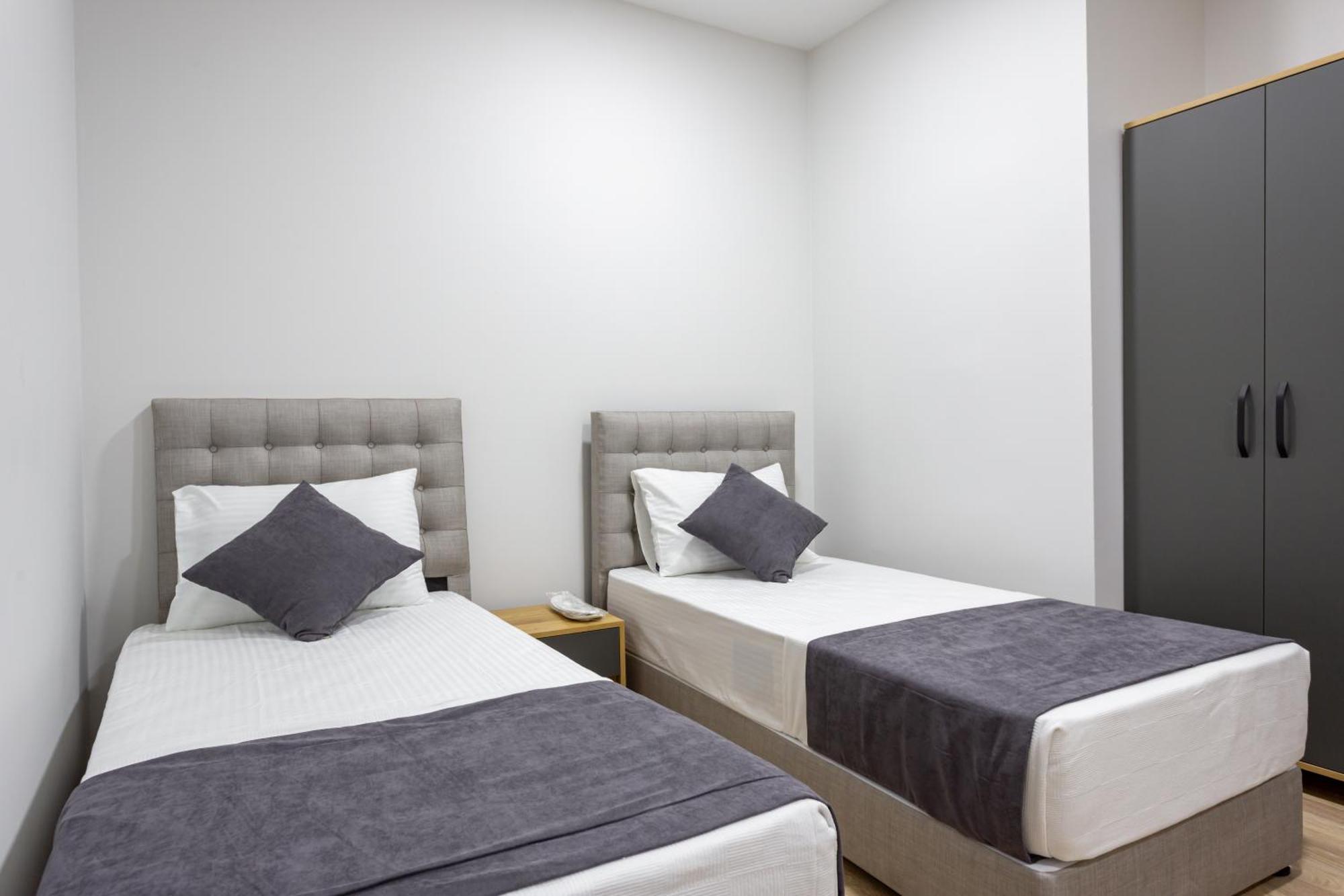 Atm Suit Otel Истанбул Екстериор снимка